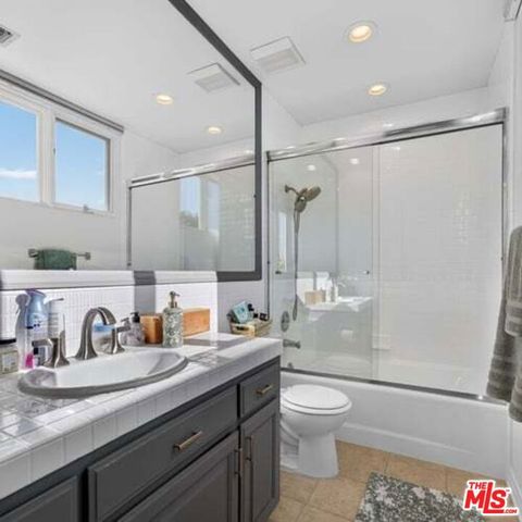 12699 Promontory Road, Los Angeles, CA 90049