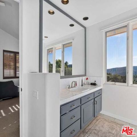 12699 Promontory Road, Los Angeles, CA 90049