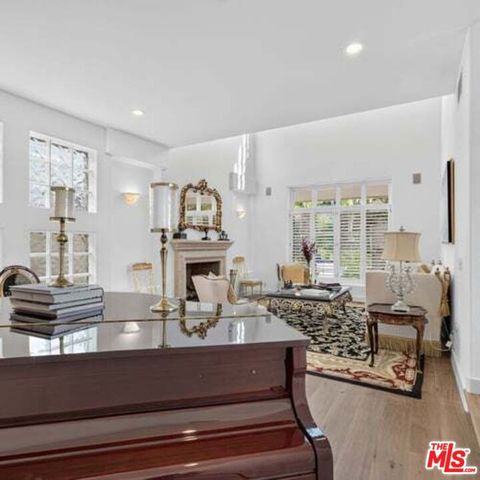 12699 Promontory Road, Los Angeles, CA 90049