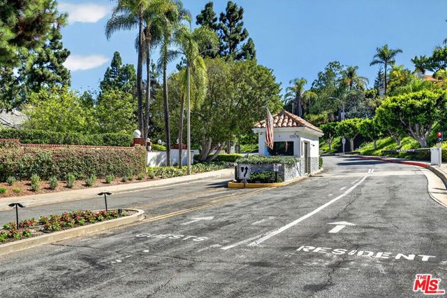 12699 Promontory Road, Los Angeles, CA 90049