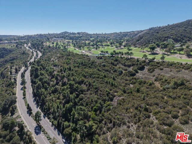 12699 Promontory Road, Los Angeles, CA 90049