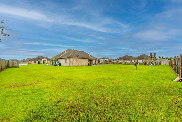 238 James Edison Drive, Gray, LA 70359