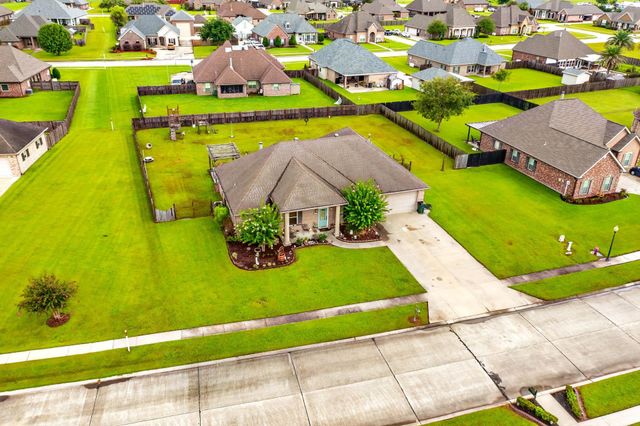 238 James Edison Drive, Gray, LA 70359