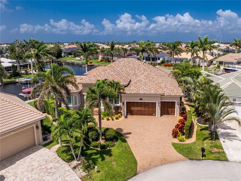 2453 ST DAVIDS ISLAND COURT, Punta Gorda, FL 33950