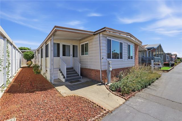 1201 W Valencia Drive 69, Fullerton, CA 92833