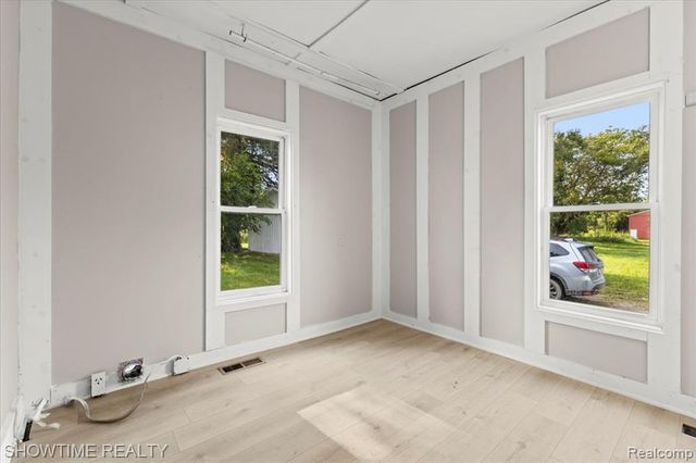 1865 N Blacks Corners Road, Imlay City, MI 48444