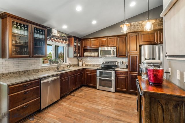 1235 Hunters Way, Bozeman, MT 59718