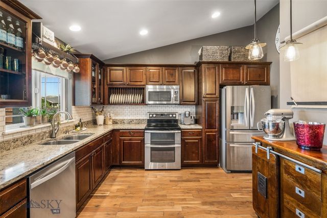 1235 Hunters Way, Bozeman, MT 59718