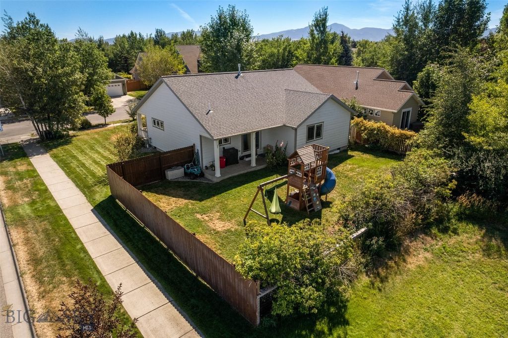 1235 Hunters Way, Bozeman, MT 59718 photo 3