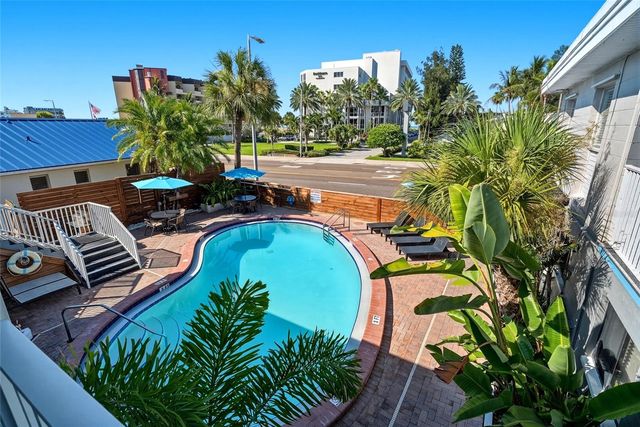 11965 GULF BOULEVARD, St Petersburg, FL 33706