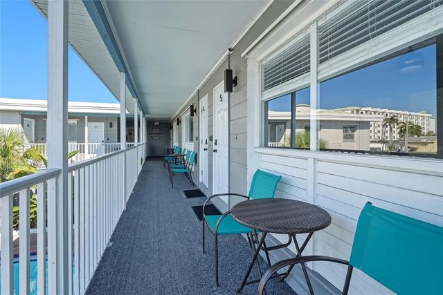 11965 GULF BOULEVARD, St Petersburg, FL 33706