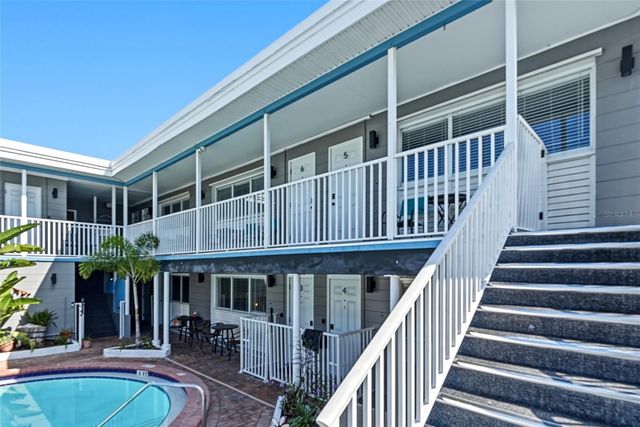 11965 GULF BOULEVARD, St Petersburg, FL 33706