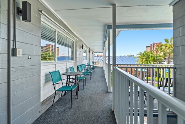 11965 GULF BOULEVARD, St Petersburg, FL 33706