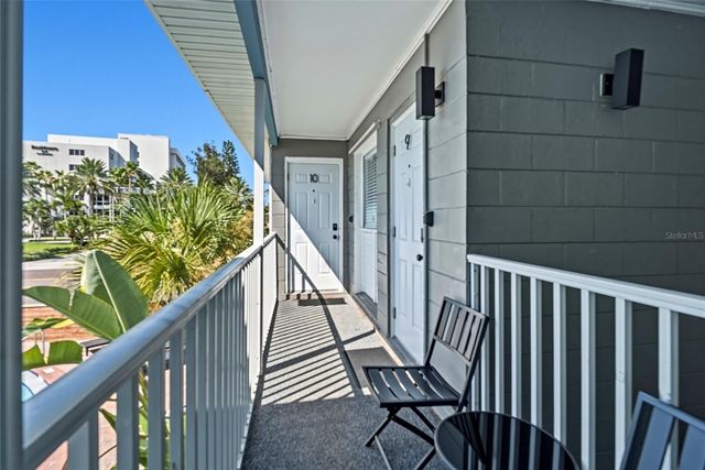 11965 GULF BOULEVARD, St Petersburg, FL 33706