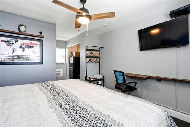 11965 GULF BOULEVARD, St Petersburg, FL 33706