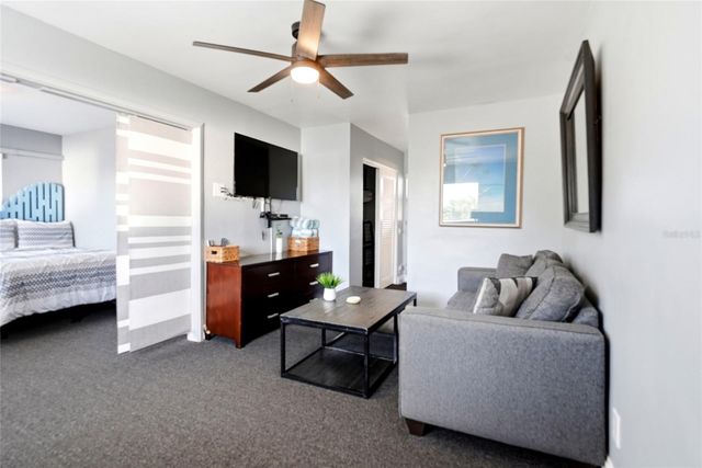11965 GULF BOULEVARD, St Petersburg, FL 33706