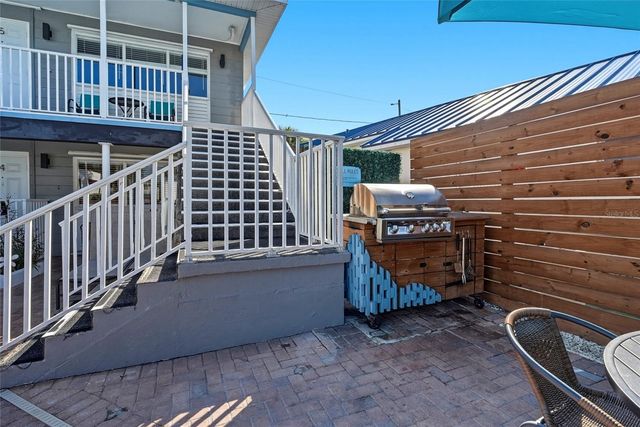 11965 GULF BOULEVARD, St Petersburg, FL 33706