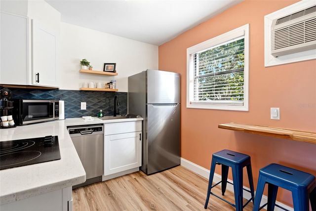 11965 GULF BOULEVARD, St Petersburg, FL 33706