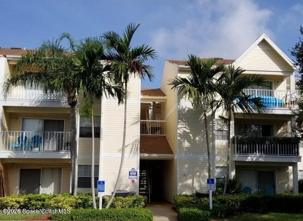 650 Island Club Court 149, Indialantic, FL 32903