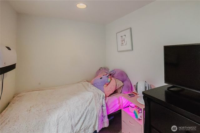 205 S Summit Ave., Bremerton, WA 98312