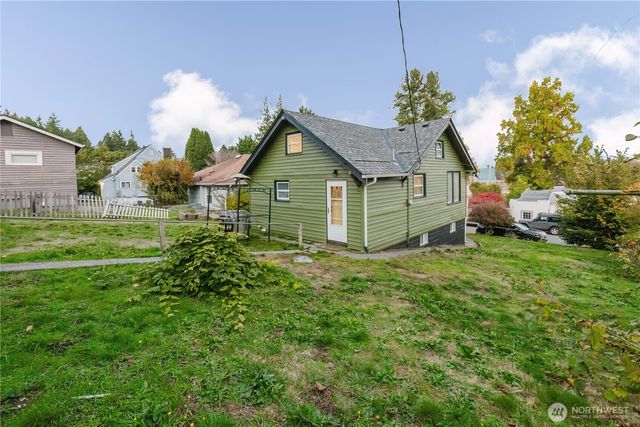 205 S Summit Ave., Bremerton, WA 98312