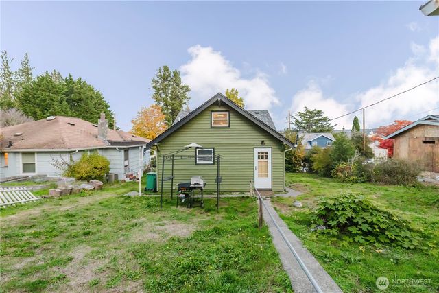 205 S Summit Ave., Bremerton, WA 98312