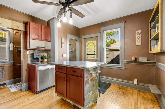 951 Front Avenue, Saint Paul, MN 55103