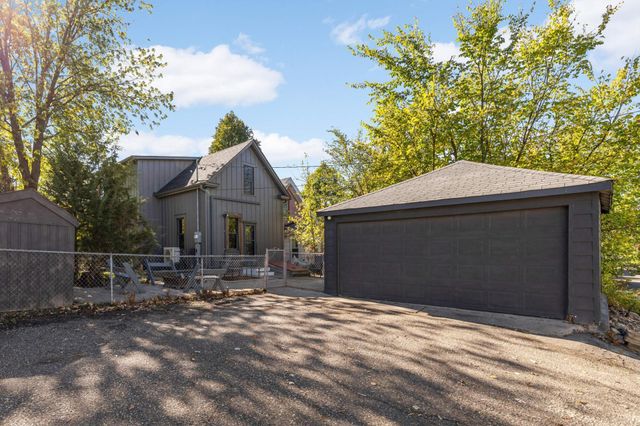 951 Front Avenue, Saint Paul, MN 55103