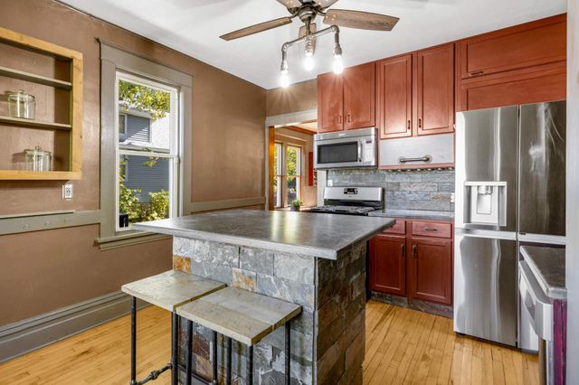 951 Front Avenue, Saint Paul, MN 55103