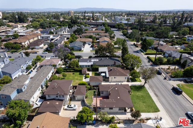 616 S 5th Avenue, Monrovia, CA 91016