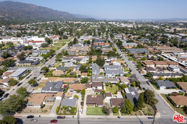 616 S 5th Avenue, Monrovia, CA 91016