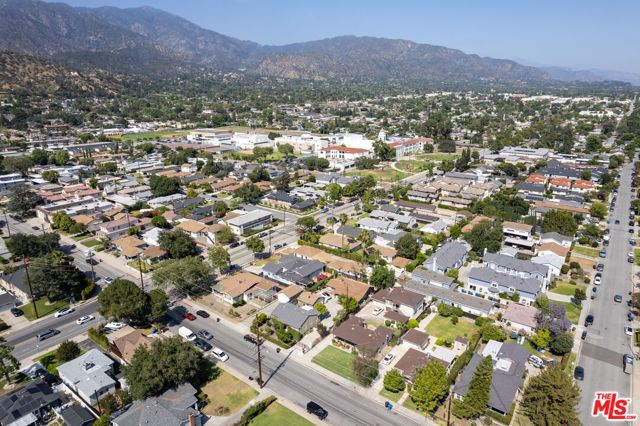616 S 5th Avenue, Monrovia, CA 91016