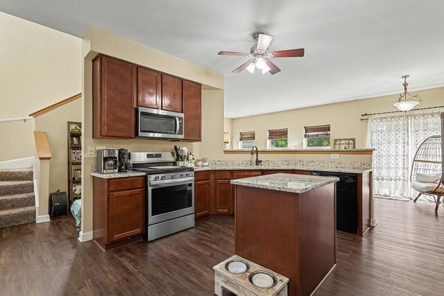 2404 Cactus Court 4, Plainfield, IL 60586