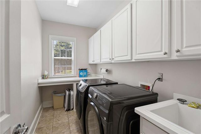 10 Collins Lake Place, Mableton, GA 30126