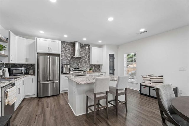 10 Collins Lake Place, Mableton, GA 30126