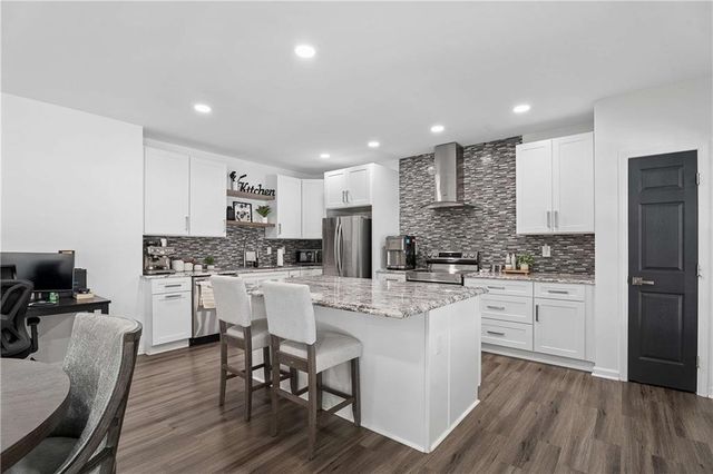 10 Collins Lake Place, Mableton, GA 30126