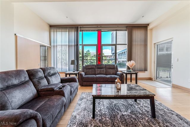 2030 Euclid Avenue 201, Cleveland, OH 44115