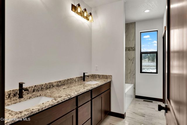969 Flying Geese WAY, Blanchard, ID 83804