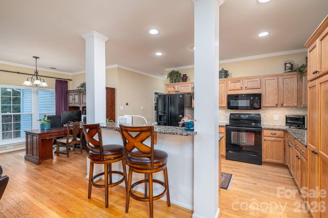 2013 Wrens Song Way, Gastonia, NC 28052