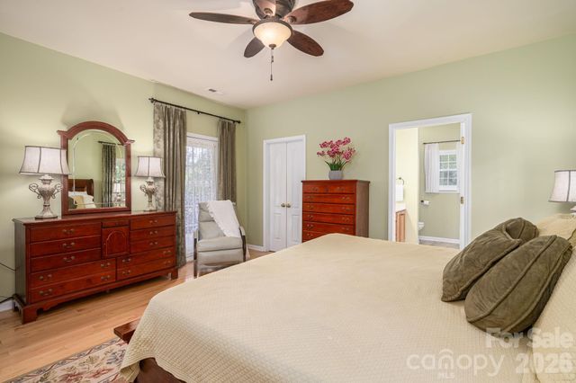 2013 Wrens Song Way, Gastonia, NC 28052