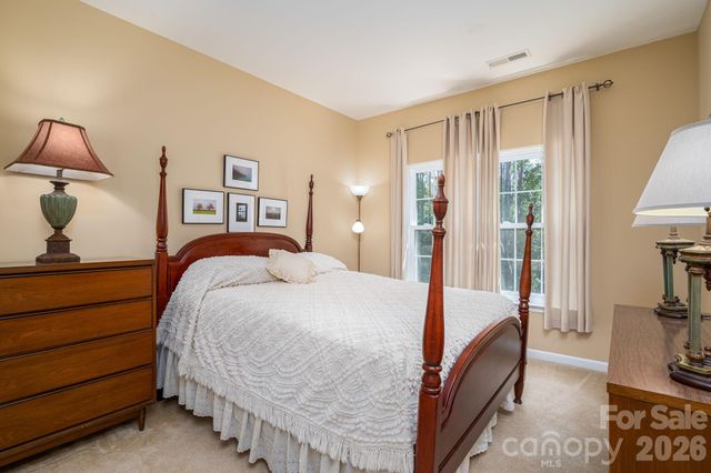 2013 Wrens Song Way, Gastonia, NC 28052