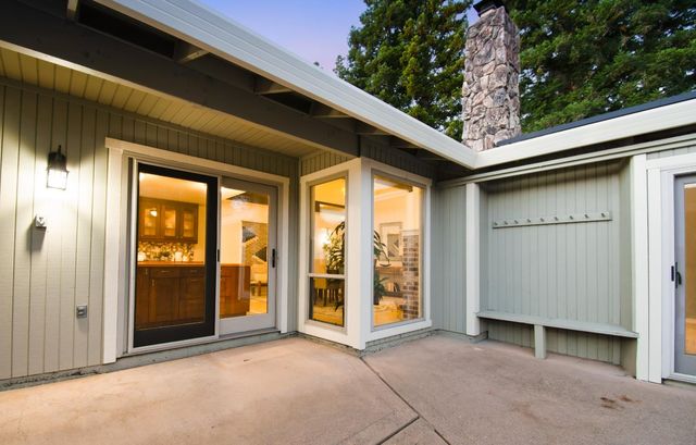 7070 Robin Hood Way, Granite Bay, CA 95746