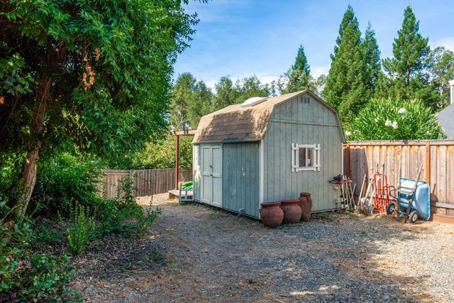 7070 Robin Hood Way, Granite Bay, CA 95746