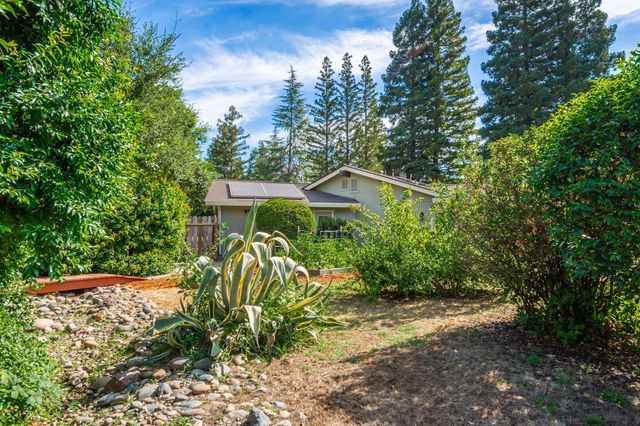 7070 Robin Hood Way, Granite Bay, CA 95746