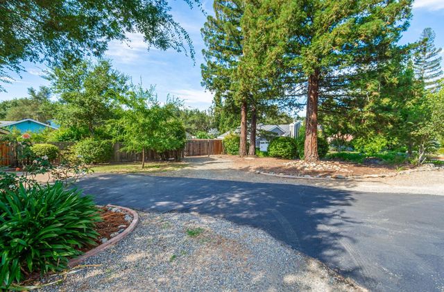 7070 Robin Hood Way, Granite Bay, CA 95746