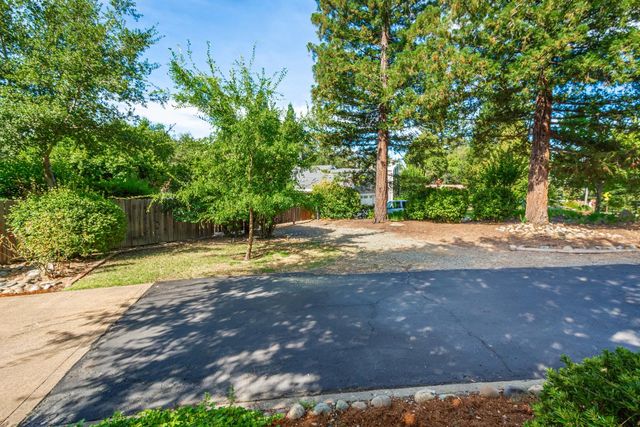7070 Robin Hood Way, Granite Bay, CA 95746