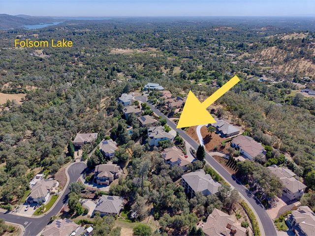 635 Lakeridge Dr, Auburn, CA 95603