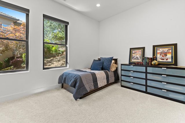 635 Lakeridge Dr, Auburn, CA 95603