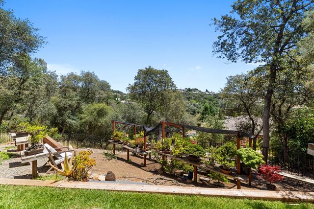 635 Lakeridge Dr, Auburn, CA 95603