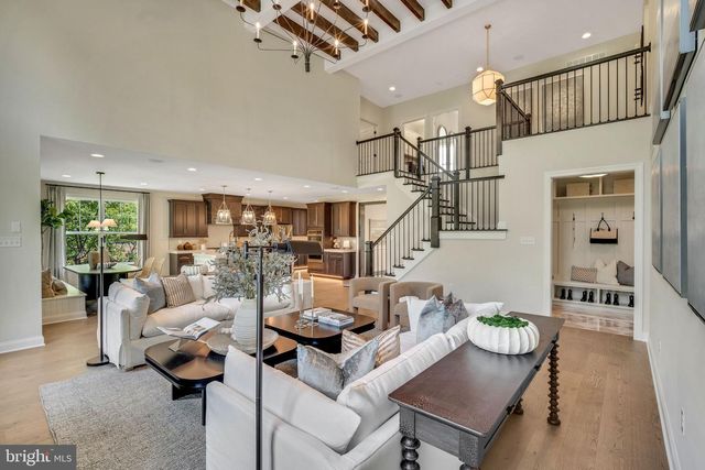 5401 RED OAK DR, Coopersburg, PA 18036